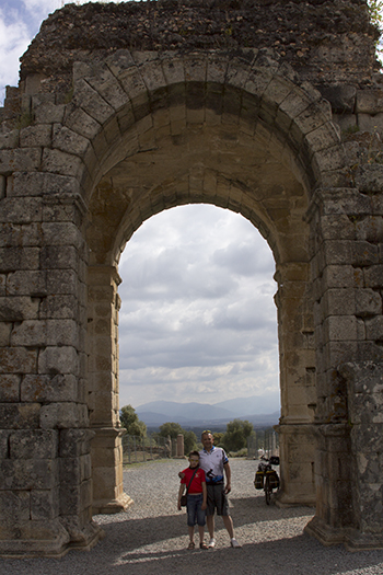 Arco de Caparra